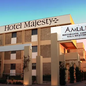 4* מלון Majesty