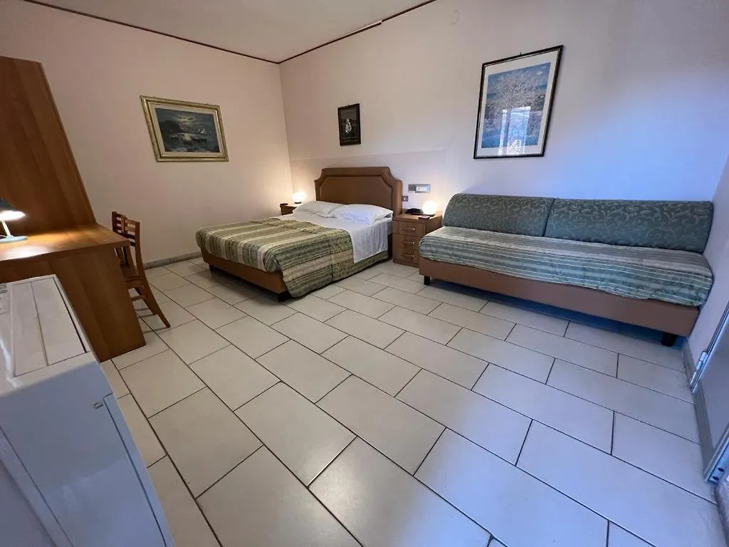 Hotel Mare Pineta Bari Italy